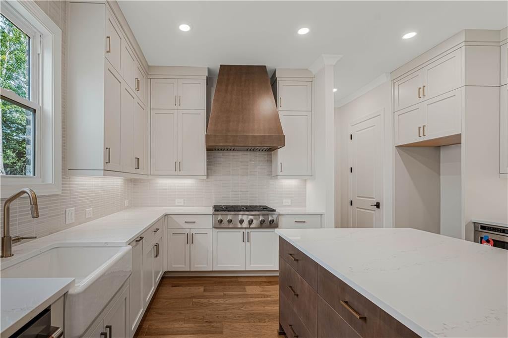 10015 Ruppel Lane