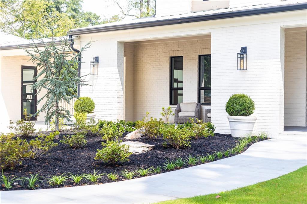 4415 Blackland Drive NE