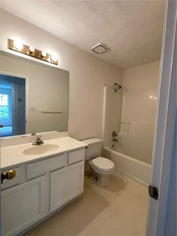 2915 Camelot Woods Drive, Lawrenceville, Georgia image 11