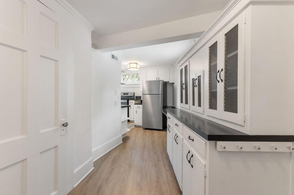 200 Montgomery Ferry Drive 31