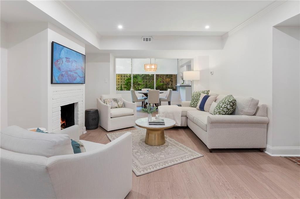 1325 Peachtree Street NE G2