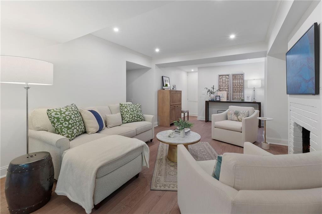 1325 Peachtree Street NE G2