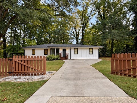 Homes For Sale - 1558 Alverado Way<br/> Dekalb County, Decatur, GA 30032