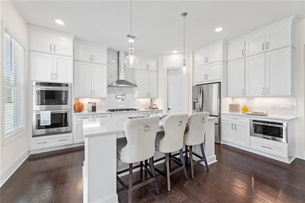 3330 Carswell Bend