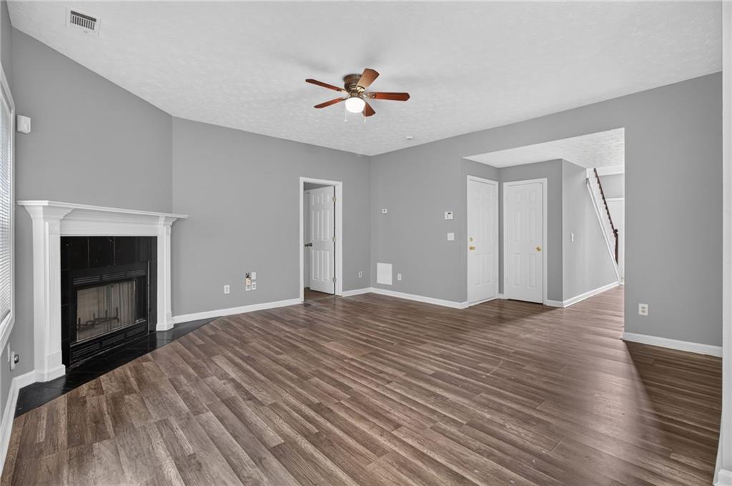 2364 Fallbrook Court