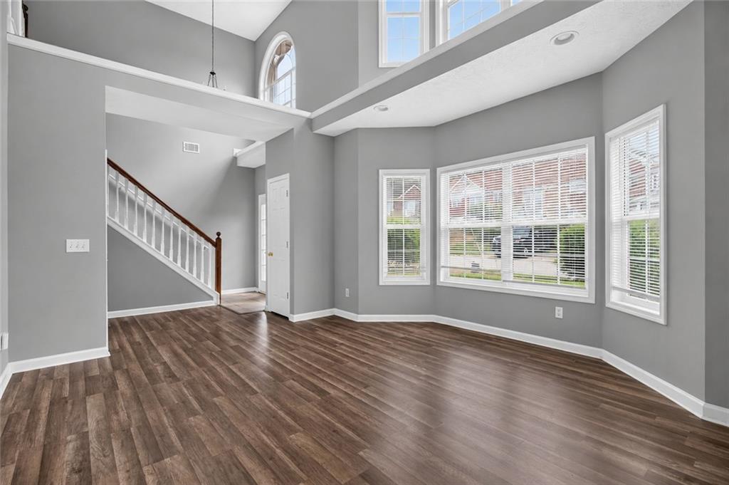 2364 Fallbrook Court