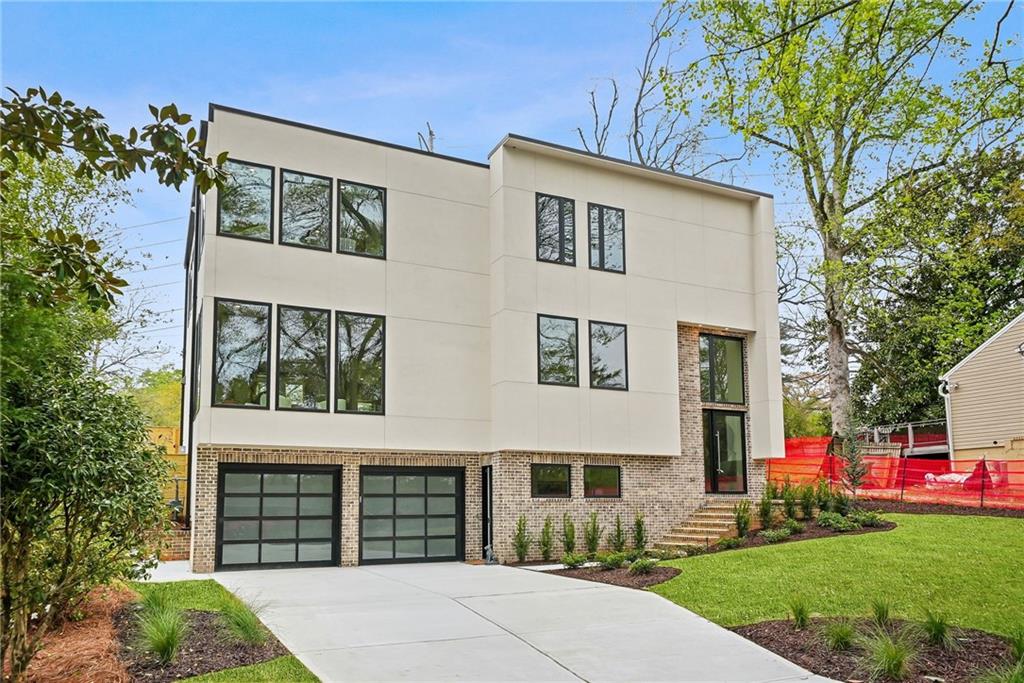 1260 Kingsley Circle NE