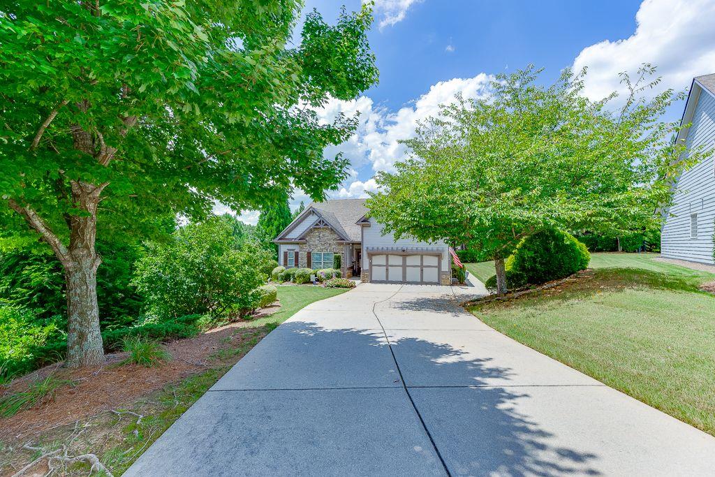 6808 FLAGSTONE Way