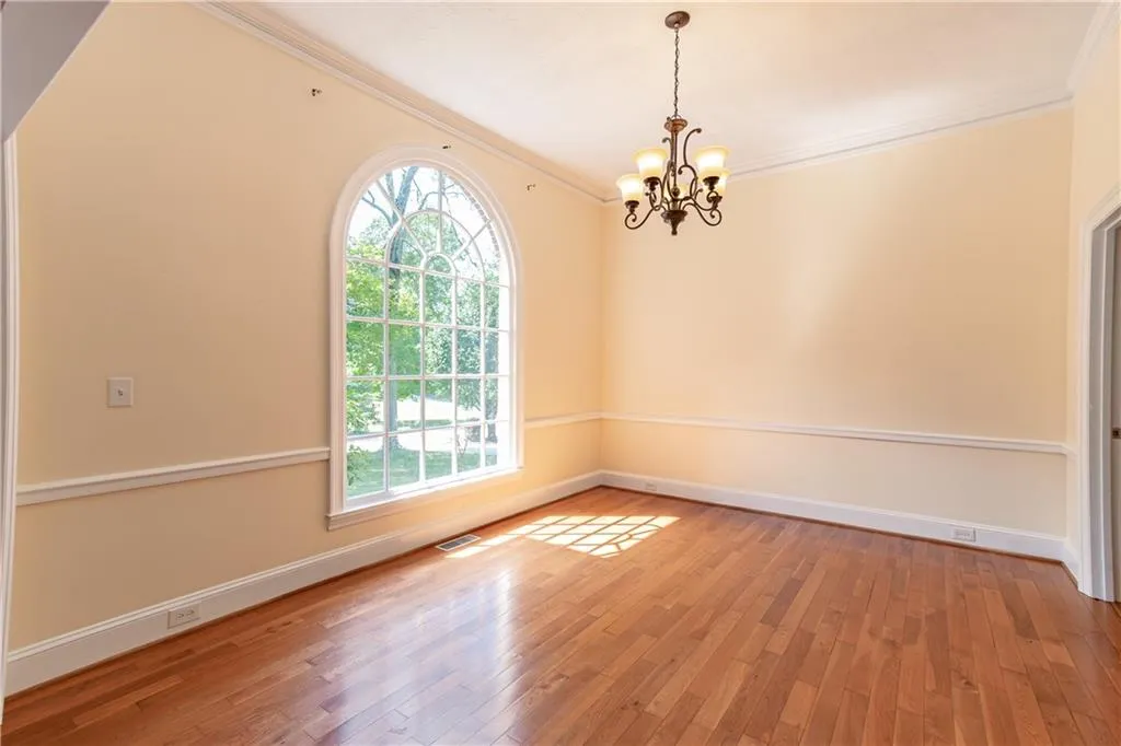 Snellville, Georgia 30078, United States, 4 Bedrooms Bedrooms, ,3 BathroomsBathrooms,Residential,Active,47875