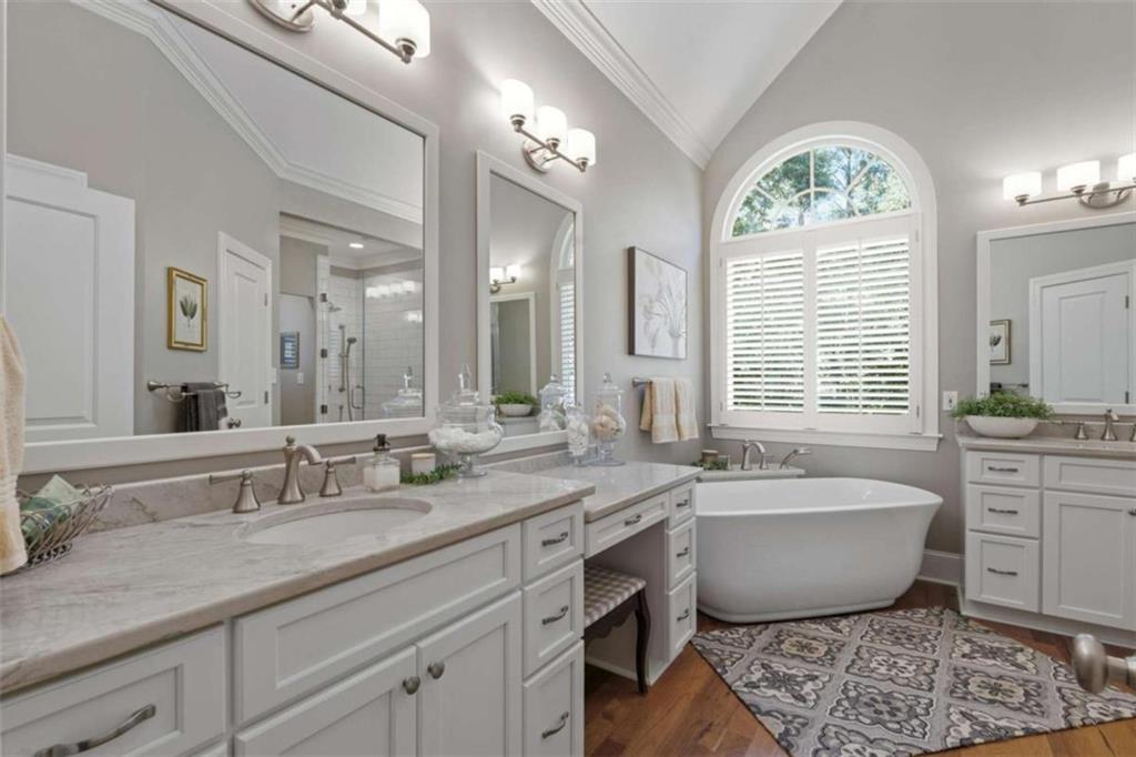 Lakehaven - Residential