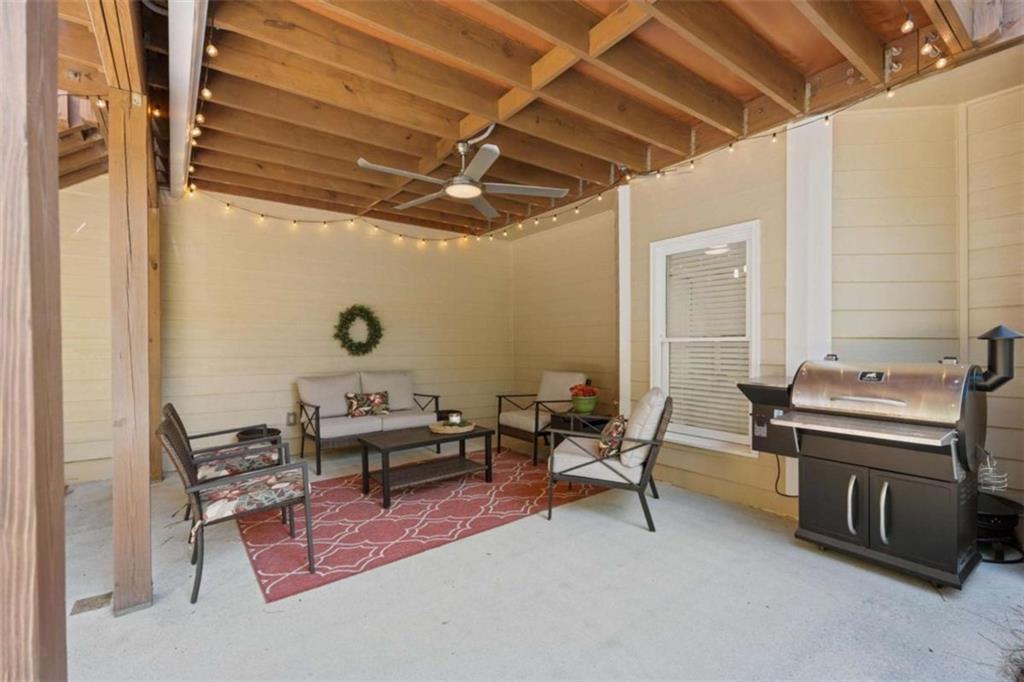Lakehaven - Residential