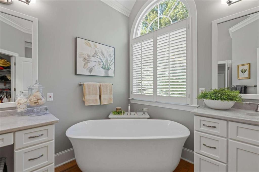 Lakehaven - Residential