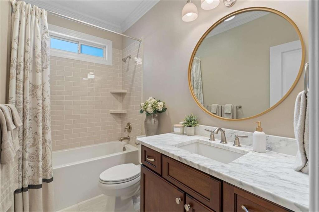 Lakehaven - Residential