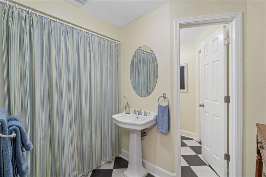 Lakehaven - Residential