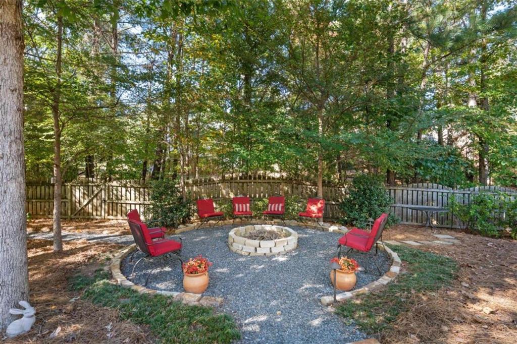 Lakehaven - Residential