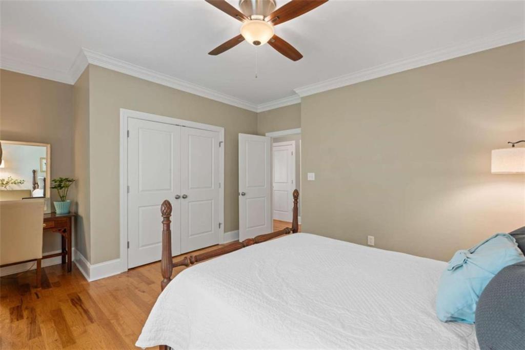 Lakehaven - Residential