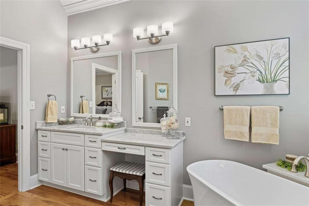 Lakehaven - Residential
