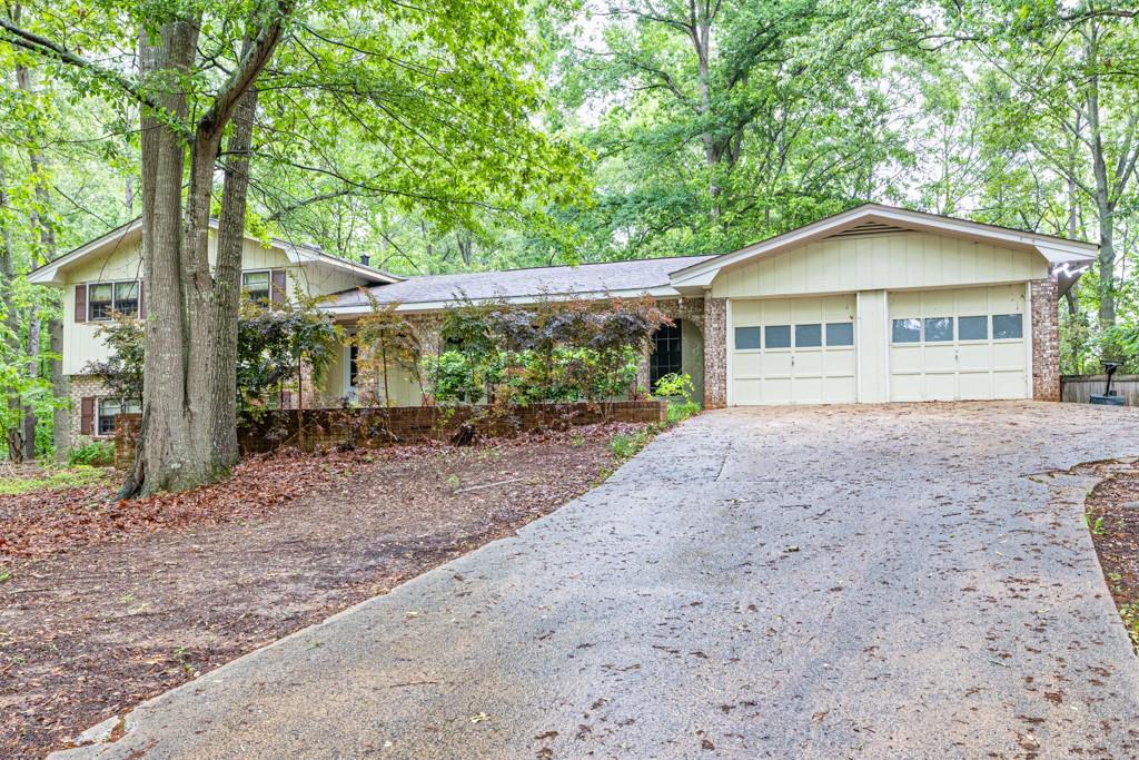2288 Hudson Drive, Lilburn, Georgia image 8