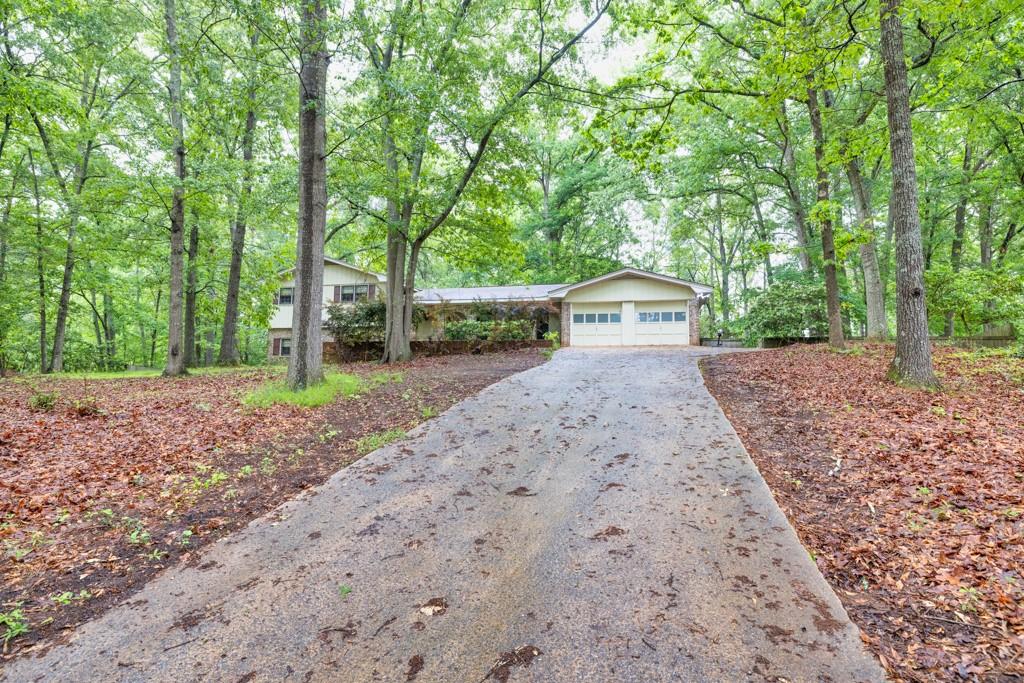 2288 Hudson Drive, Lilburn, Georgia image 10