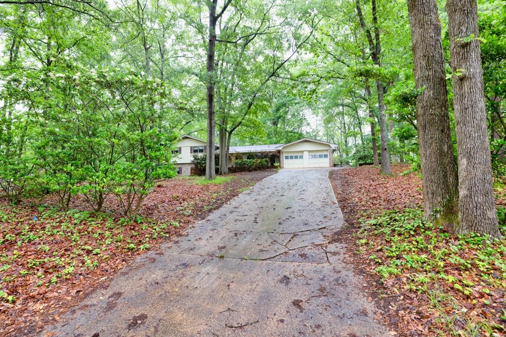 2288 Hudson Drive, Lilburn, Georgia image 11