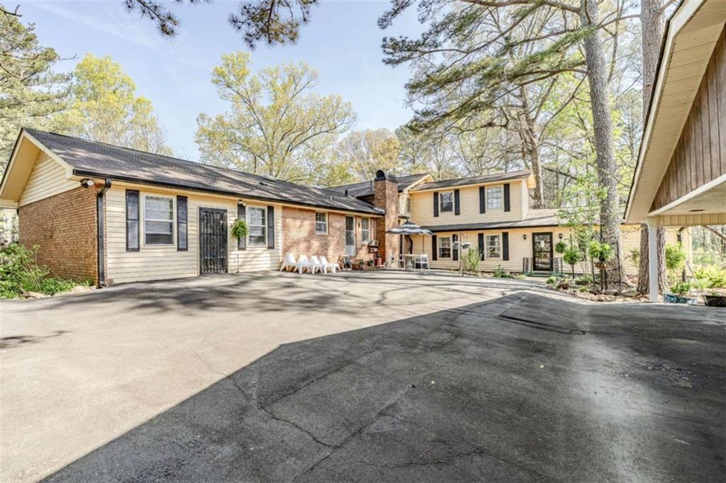 103 Rolling Oaks Drive