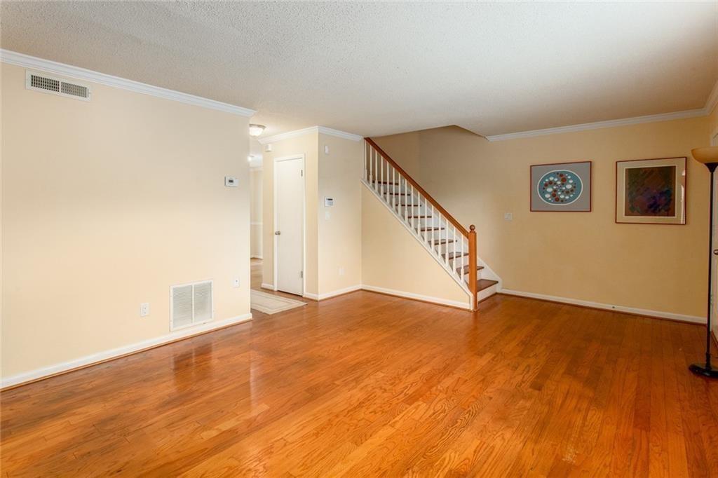 6900 Roswell Road NE F5