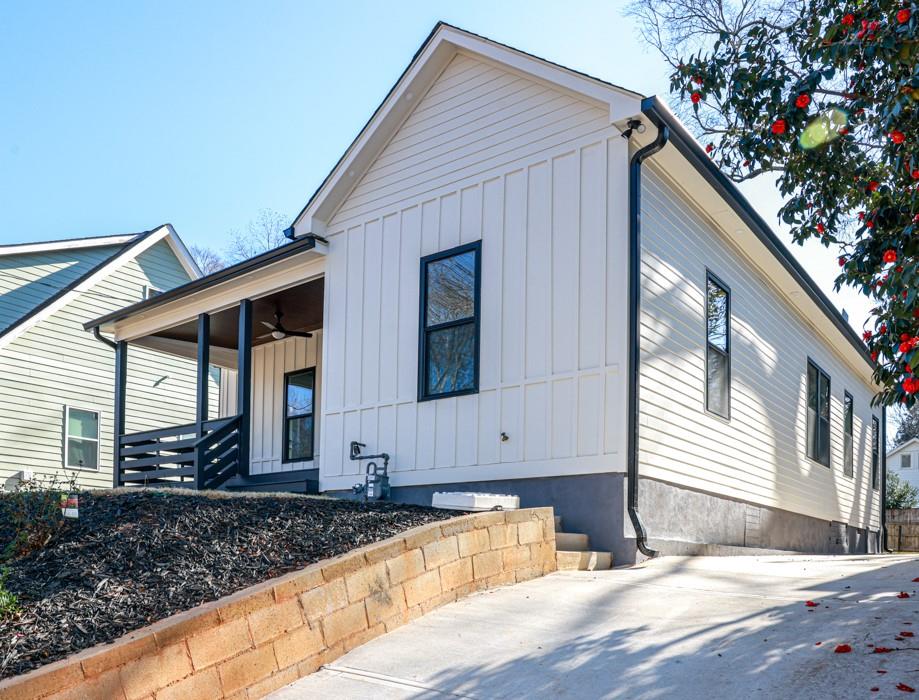 1261 McPherson Avenue