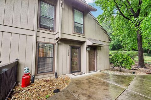 1202 Cumberland Court SE Smyrna GA 30080