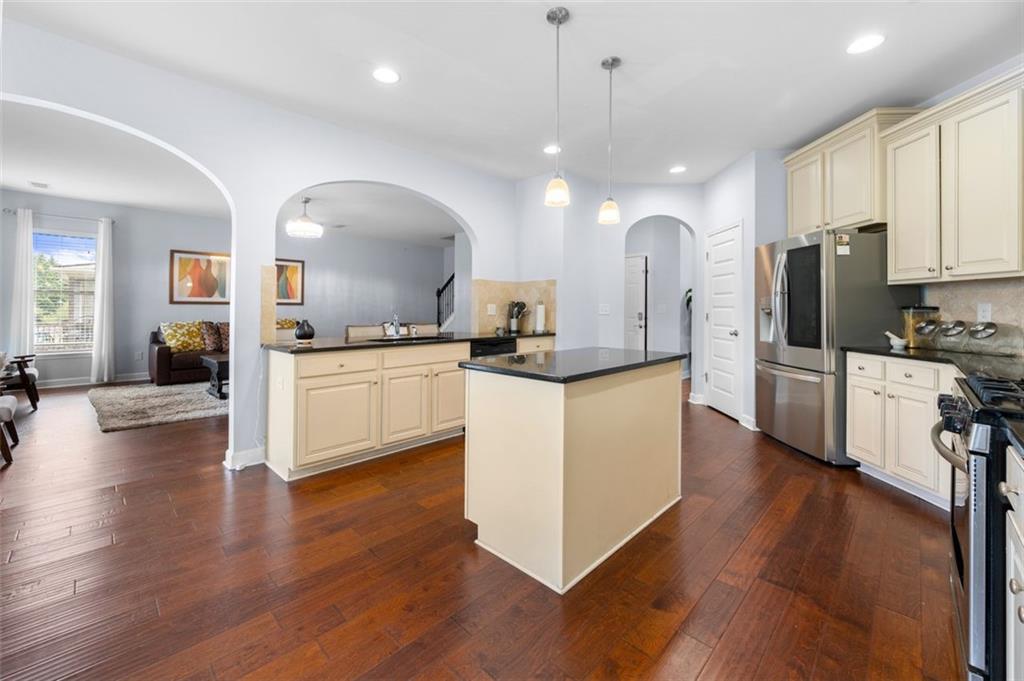 204 MISTY GROVE Drive