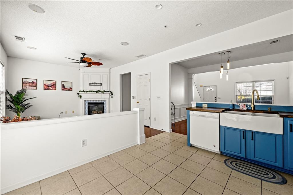 208 Kenninghall Lane #627, Smyrna, Georgia image 12