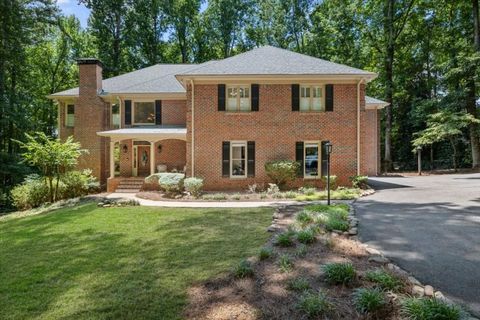 Homes For Sale - 12505 King Road<br/> Roswell, GA 30075