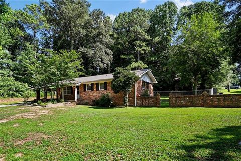 Homes For Sale - 7039 Rockbridge Road<br/> Stone Mountain, GA 30087