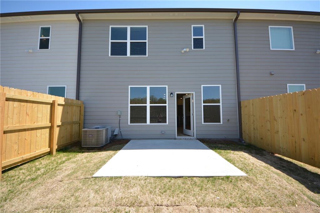 3825 Billabong Trail
