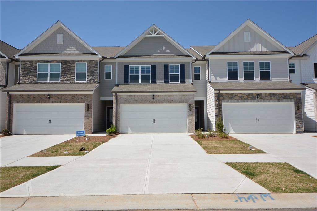 3825 Billabong Trail