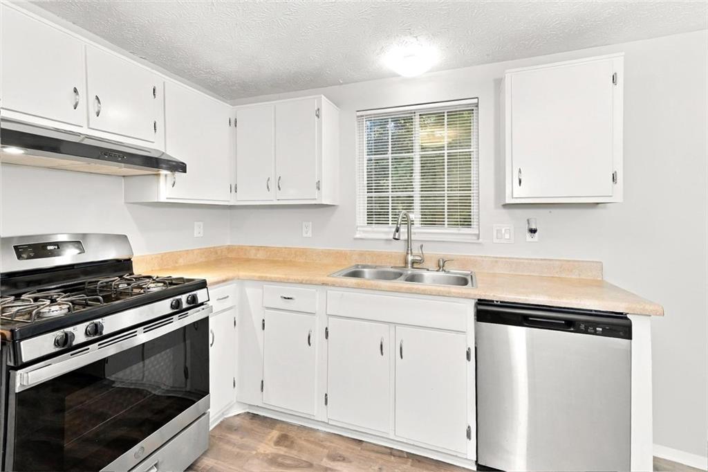 5131 Rockborough Trail