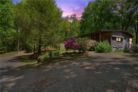 A home in Ellijay