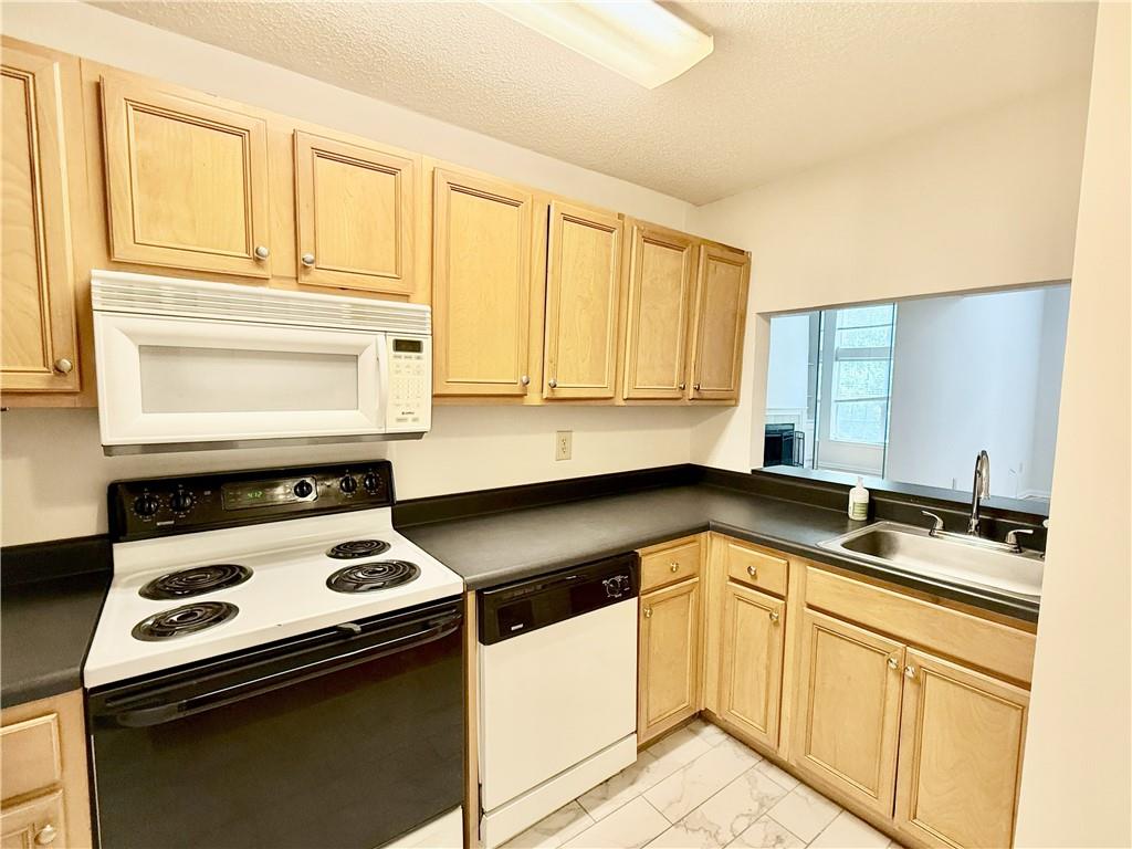 3655 Habersham Road NE 329