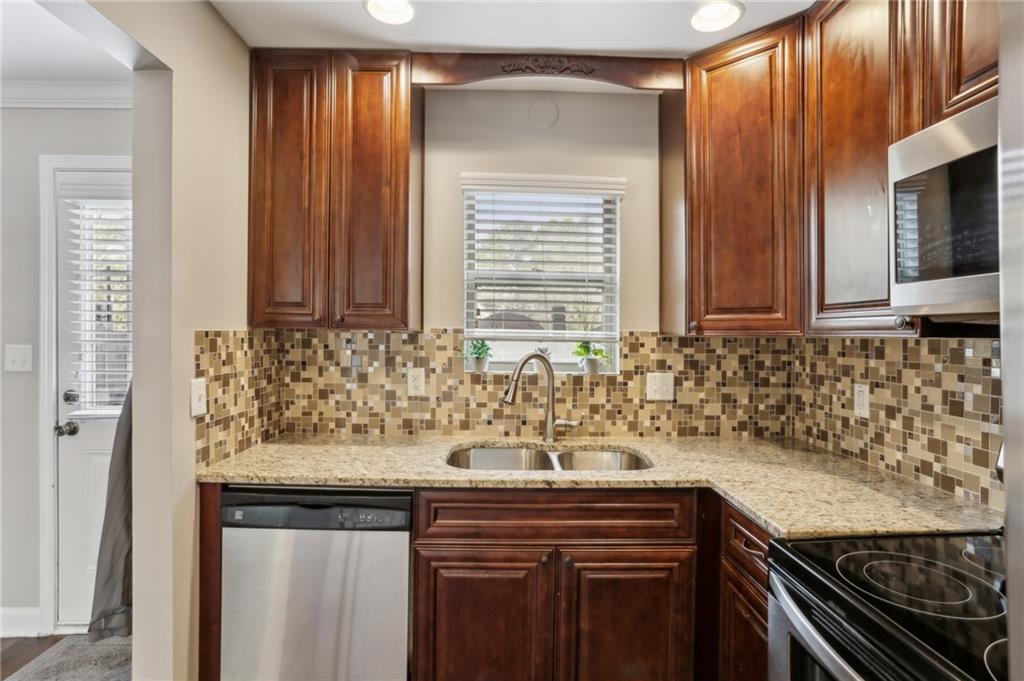 265 Winding River Drive #G, Sandy Springs, Georgia image 12