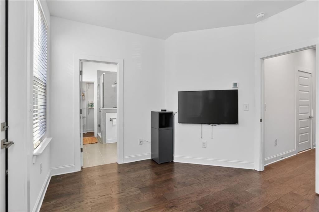 513 NE Broadview Place NE