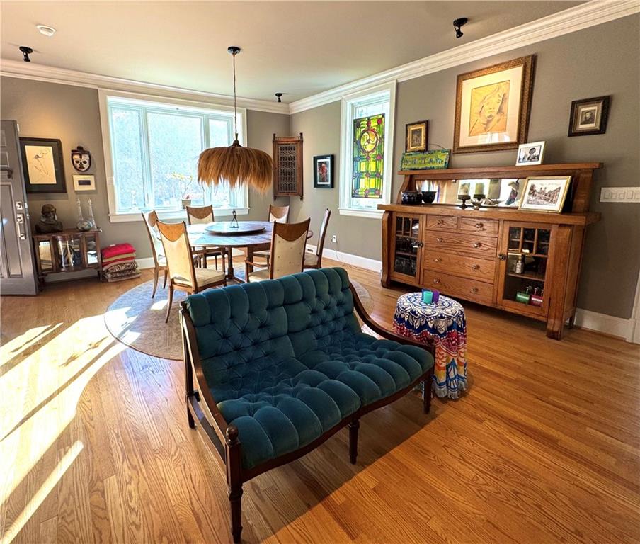 2221 Highview Road SW