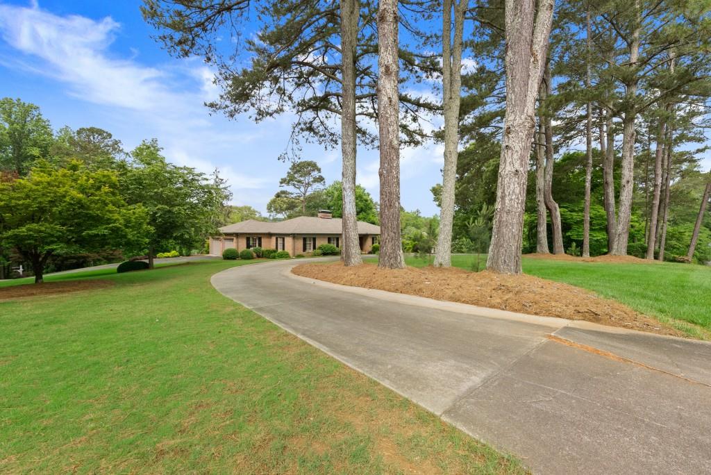 607 E Lake Drive, Gainesville, Georgia image 1