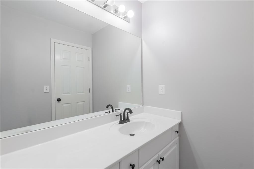 3655 Brisbane Drive, Marietta, Georgia image 31