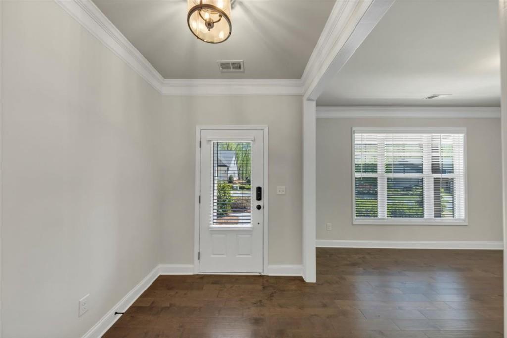348 Ellington Drive, Canton, Georgia image 4