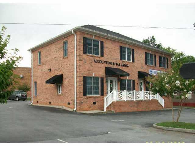 Photo 1 of 13 — 327 E Main Street, Cartersville, GA 30120