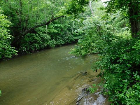 610 Tom Bell Odom Road Dahlonega GA 30533