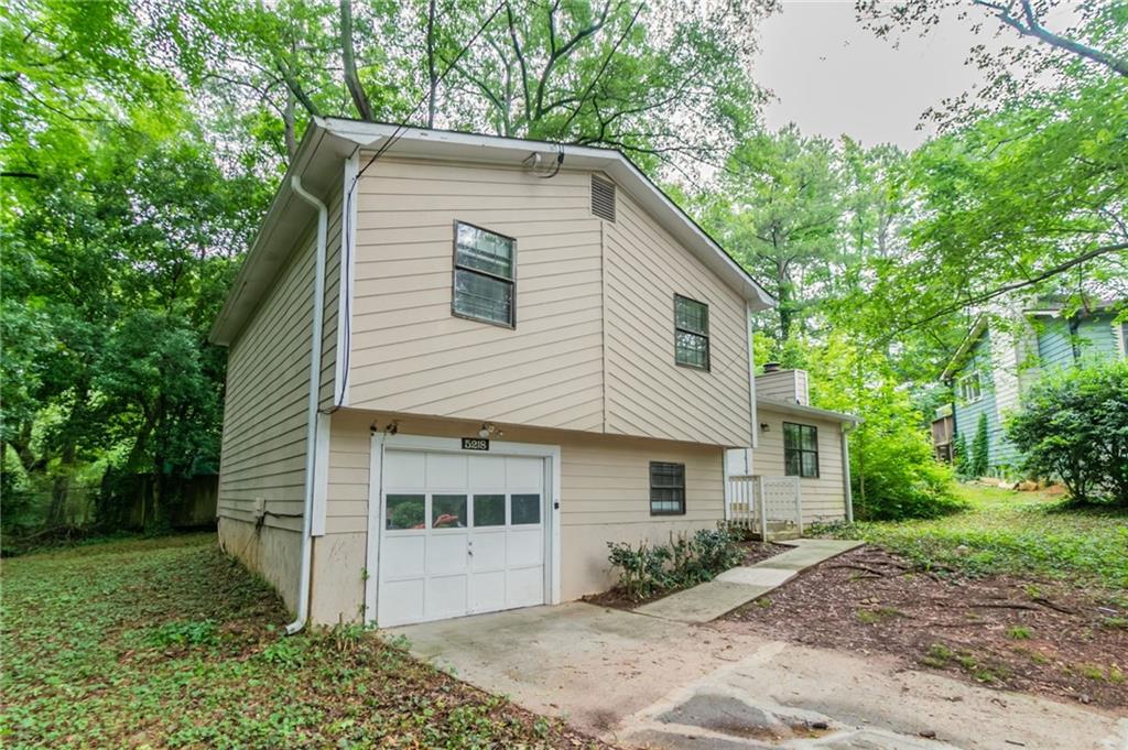 5218 Tina Court, Stone Mountain, Georgia image 3