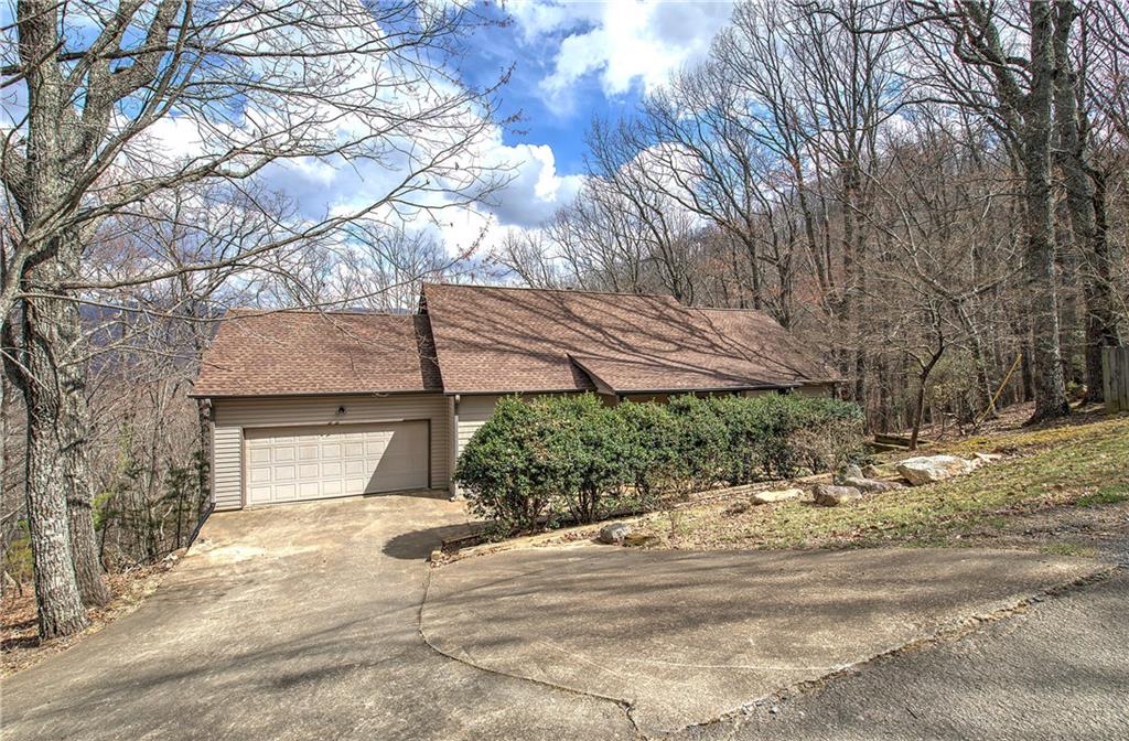 207 Stone Ridge Court
