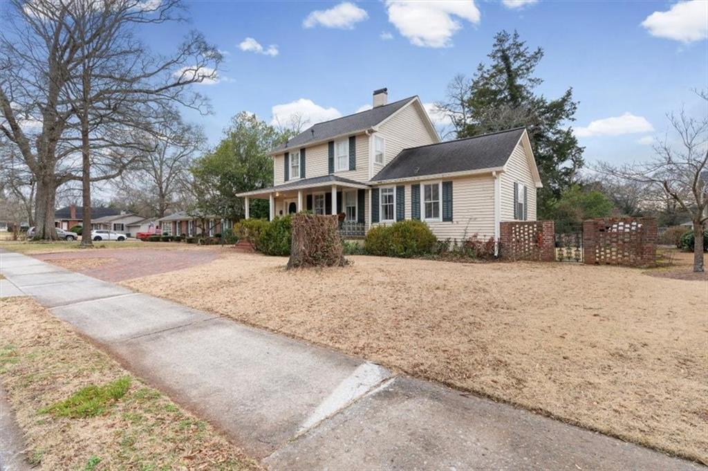 311 N College Street N