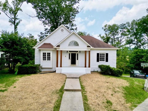 Homes For Sale - 11 Stonegable Drive<br/> Rome, GA 30165