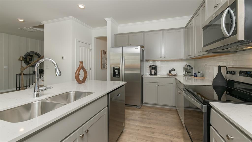 1513 Bittern Court